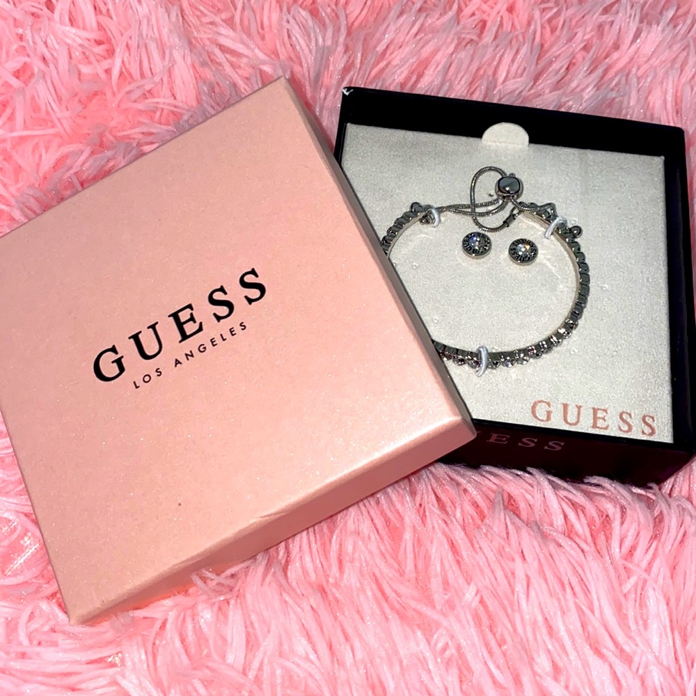 Guess Silver Bracelet 🤍